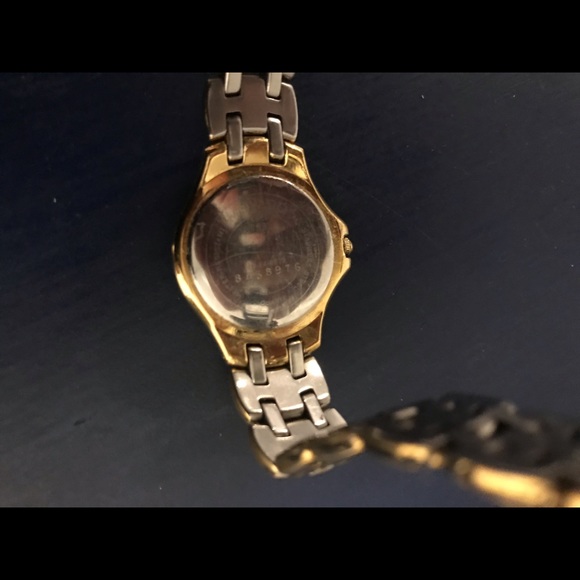 Movado Classic watch gold - Picture 5 of 5